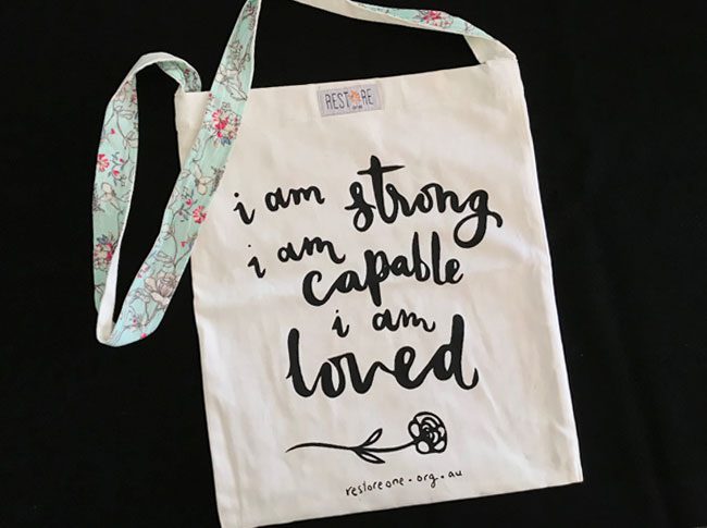 Tote bags - I am strong